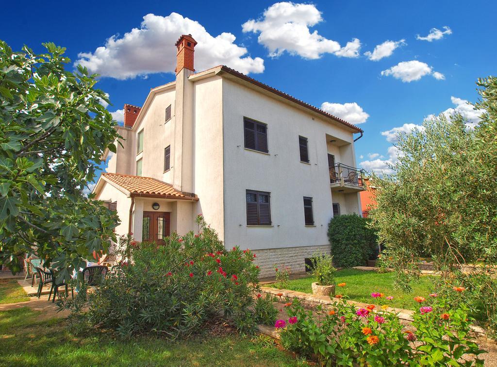 Apartments Nera Fažana Extérieur photo